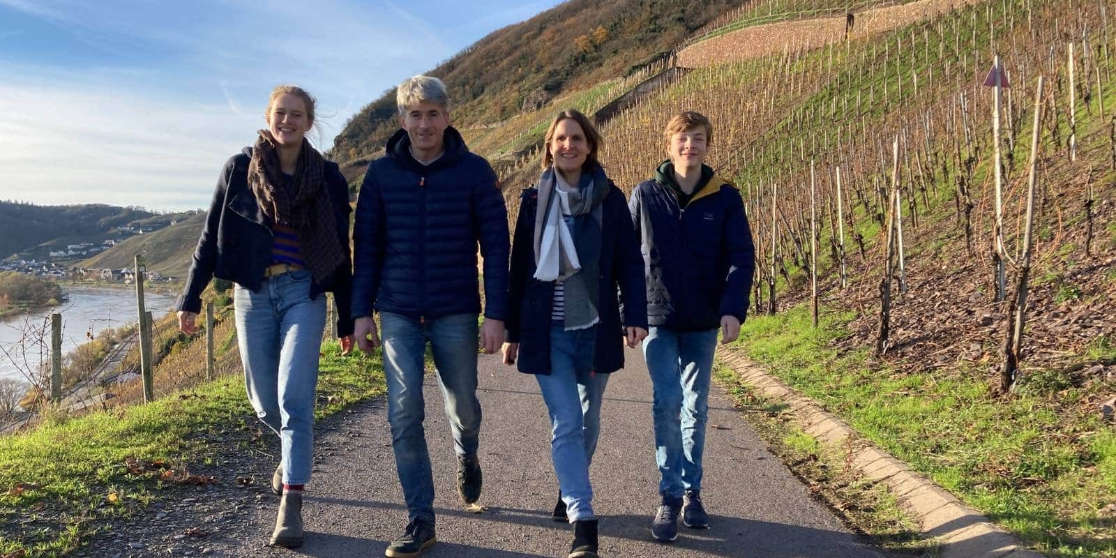 Familie Erbes-Henn im Weingut in Ürzig an der Mosel